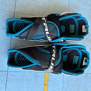 Junior True AX9 12" Shin Pads (Used)