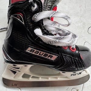 Bauer Vapor X youth hockey skates