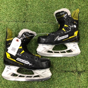 Junior Bauer Supreme M4 Hockey Skates Regular Width Size 3.5 (Used)