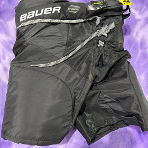 Black Youth Large Bauer Mach Hockey Pants (Used)