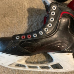 2019 Bauer X 600 Hockey Skates Regular Width   9.5 (Used)