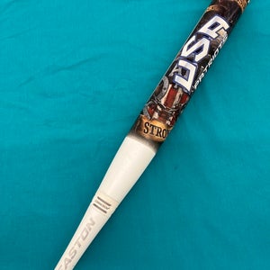 White Easton Patriots Bat (-6.5) Composite 27.5 oz 34.5" (Used)