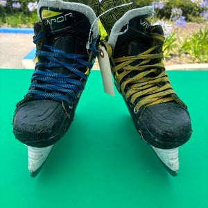 Junior Bauer Vapor 3X Hockey Skates | Size 2 Regular Width (D)