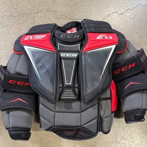 Intermediate Medium CCM eflex 2.9 Goalie Chest Protector (Used)