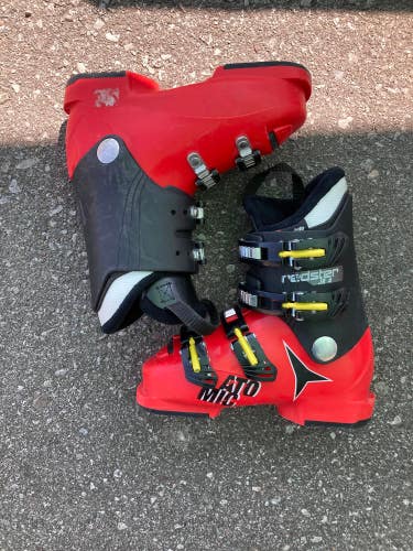 Atomic Redster JR 60 Ski Boots (Used)