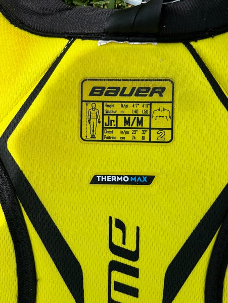Medium Junior Bauer Supreme Matrix Shoulder Pads