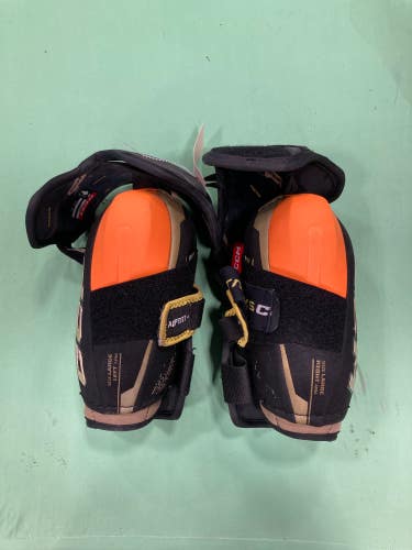 Senior Large CCM Tacks AS-V Pro Elbow Pads (Used)