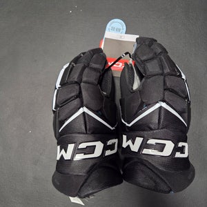 New Senior CCM Jetspeed FT8 Pro Gloves 15" Black