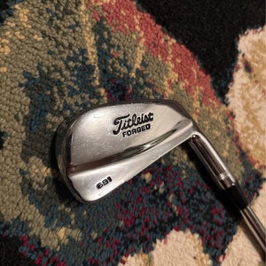 Titleist 681 forged 2 iron
