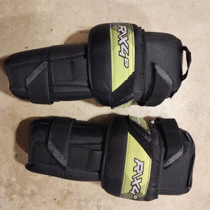 Warrior Ritual X4 E+ Knee Pads Intermediate