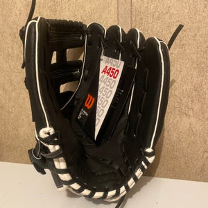 Wilson 2022 A450 12" Outfield Baseball Glove - Right Hand Throw