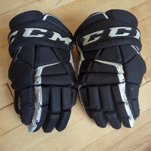 CCM Tacks 9060 Gloves 13" (Used)