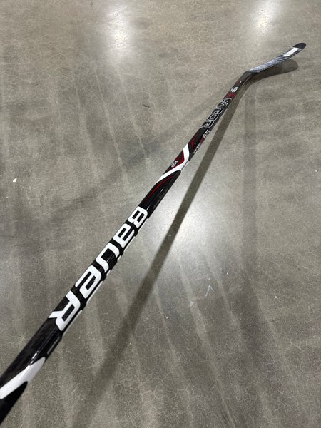 Senior Bauer Vapor X600 Hockey Stick Right Handed P88 (Used)