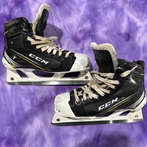Senior CCM Tacks 9060 Hockey Goalie Skates Regular Width 9 (Used)