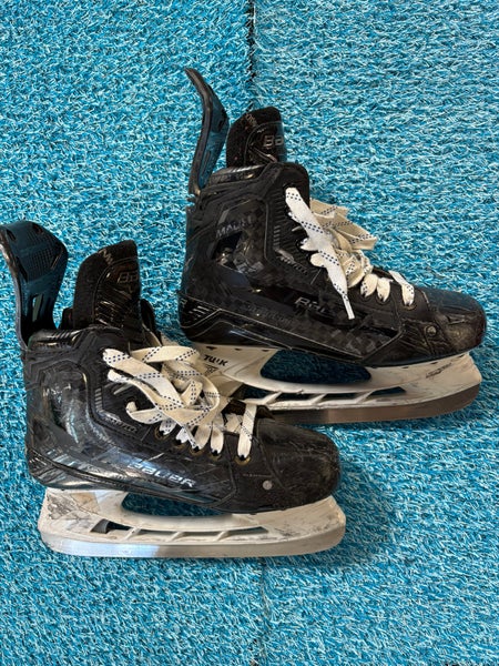 Bauer Supreme Mach Hockey Skates | Intermediate Size 6 (Used)