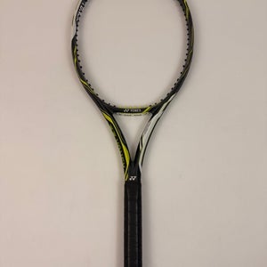 Yonex Ezone DR 100, 4 1/4 Excellent 9/10
