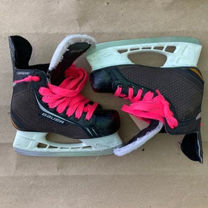 Junior Bauer Supreme One.4 Hockey Skates Regular Width Size 3 (Used)