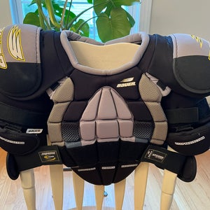 Large Senior Bauer Supreme 5000 Shoulder Pads (Used)