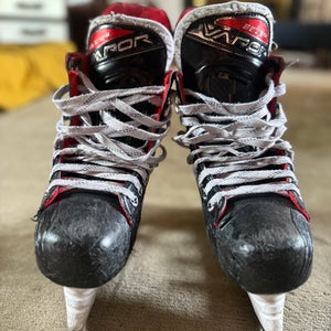 2023 Bauer Vapor X3.7 Hockey Skates Regular Width   7.5 (Used) With Bauer Fly Ti And LS2 Blades