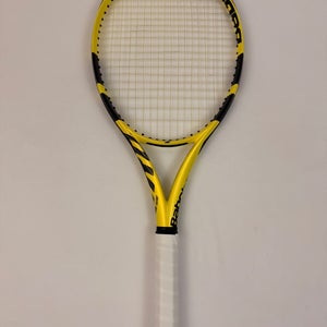 Babolat Pure Aero 2019, 4 1/4 Very Good Condition