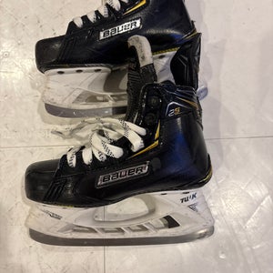 Bauer Supreme 2S Hockey Skates Regular Width Size 1 (Used)