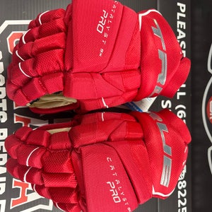 True Catalyst 9X Pro Gloves 15" Pro Stock (New)