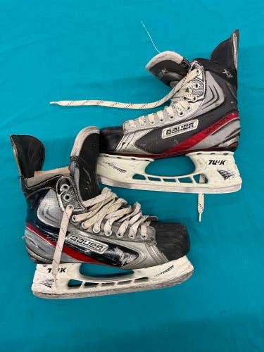 Senior Bauer Hockey Skates | Size 7 (Used)