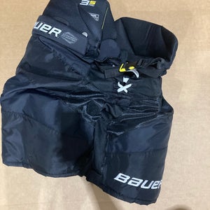 Black Intermediate Large Bauer Supreme 3S Pro Hockey Pants (Used)