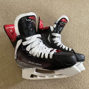2022 Bauer LTX Pro+ Hockey Skates Size 9 Fit 2 (New)