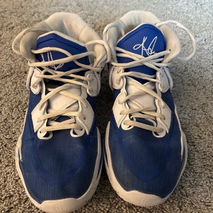 Men's Size M 9.5 (W 10.5) Nike Kyrie Infinity Shoes (Used)