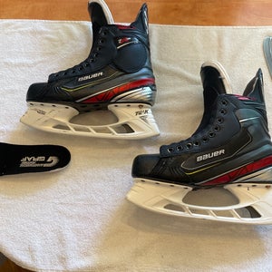Bauer Vapor 2X Pro Hockey Skates Regular Width  Pro Stock 8.5 (Used)