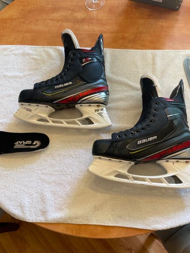 Bauer Vapor 2X Pro Hockey Skates Regular Width Pro Stock 8.5 (Used)