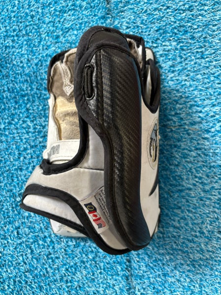 Junior Vaughn Velocity 7200 Goalie Blocker Regular (Used)
