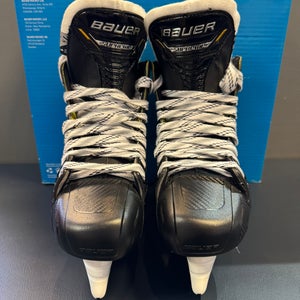 New Senior Bauer  7.5 Supreme M5 Pro Hockey Skates