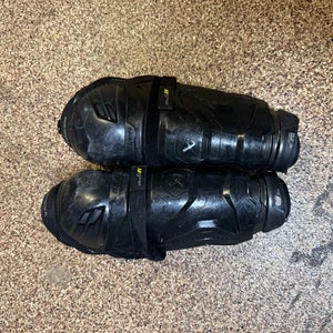 Bauer M5 Pro 13" Shin Pads (Used)