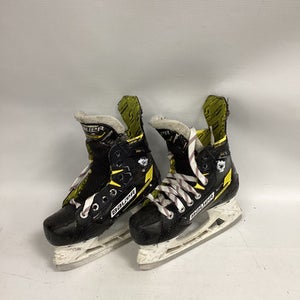 Bauer (Used) Intermediate Junior Size 1.5 Hockey Skates