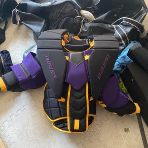 NWOT Bauer pro series size medium
