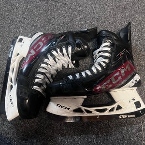 CCM JetSpeed FT6 Pro Hockey Skates Narrow Width  Pro Stock 9.5 (Used)