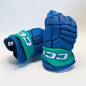 New 14" CCM Jetspeed (CHL Pro Stock) Gloves - Royal/Kelly Green