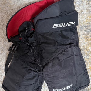 Medium Junior Bauer Vapor X800 Hockey Pants (Used)