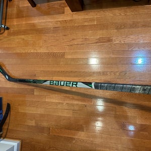 Intermediate Bauer Sling Right Handed Hockey Stick P28 (Used)