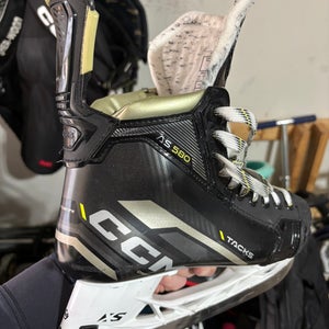 CCM AS-580 Hockey Skates Regular Width  8 (Used)
