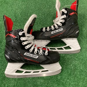 Junior Bauer NSX Hockey Skates Regular Width Size 3 (Used)