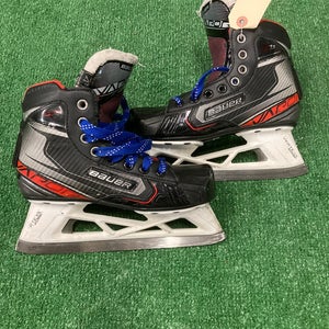 Intermediate Bauer Vapor X2.7 Hockey Goalie Skates Regular Width Size 4 (Used)