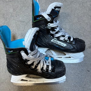 Youth Bauer XLP Hockey Skates Regular Width 11.5 (Used)