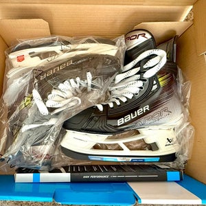 BAUER VAPOR HYPERLITE 2 HOCKEY SKATE SENIOR SIZE 9.5 FIT 2 w/FLY X STEEL NEW