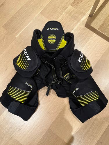 Pro Stock CCM Super Tacks Girdle Senior Medium