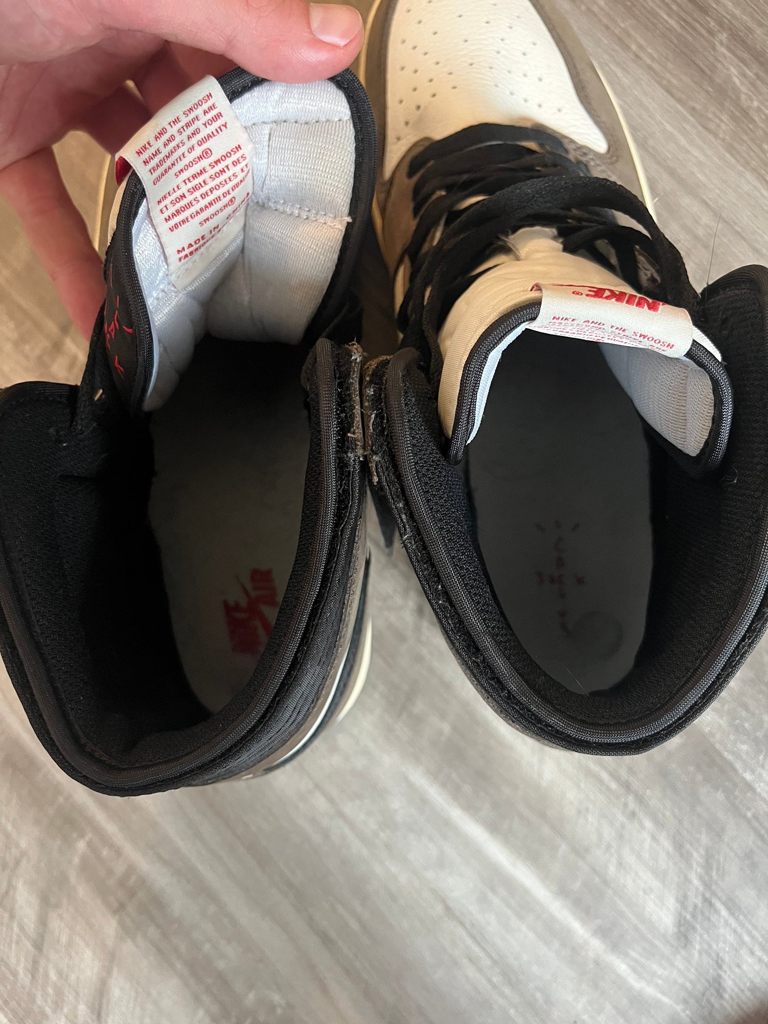 travis scott jordan 1 secret pocket