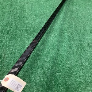 PRO Hockey Stick P97 | Senior RH Pro Stock