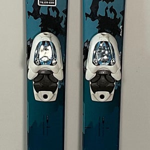 Used Kid's Axis 145cm Typhoon Skis With Marker 7 Bindings (SY2208)